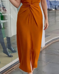 Robe élégante pour femmes avec décolleté halter - longueur midi - taille plissée - tenue de soirée sophistiquée