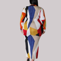 Robe midi élégante pour femmes avec col en V et manches longues imprimées géométriques