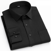 Chemise classique pour homme à manches longues avec poche sur la poitrine