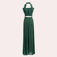 Élégant haut pour femme et pantalon à plis - Superbe ensemble moderne de deux pièces pour un look élégant
