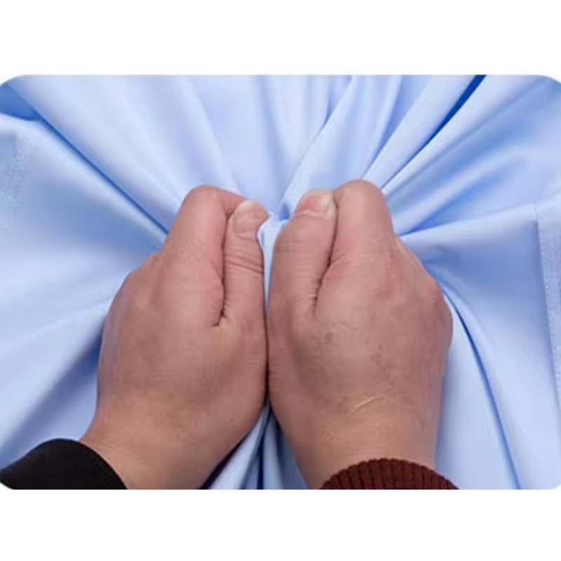 Chemise classique pour homme à manches longues avec poche sur la poitrine