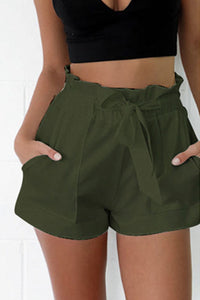 Shorts décontractés pour femmes avec ceinture élégante