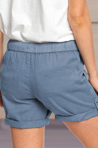 Short pour femmes avec cordon de taille ajustable et ourlet retourné pour un style décontracté