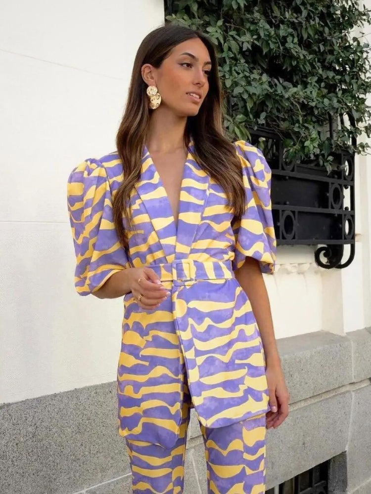 Eva | Ensemble chic avec manches bouffantes et col luxueux pour un look élégant