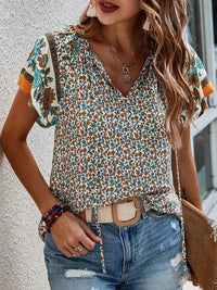 Chemisier élégant à motifs floraux pour femmes - top d'été léger et confortable pour un look élégant