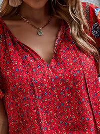 Chemisier élégant à motifs floraux pour femmes - top d'été léger et confortable pour un look élégant