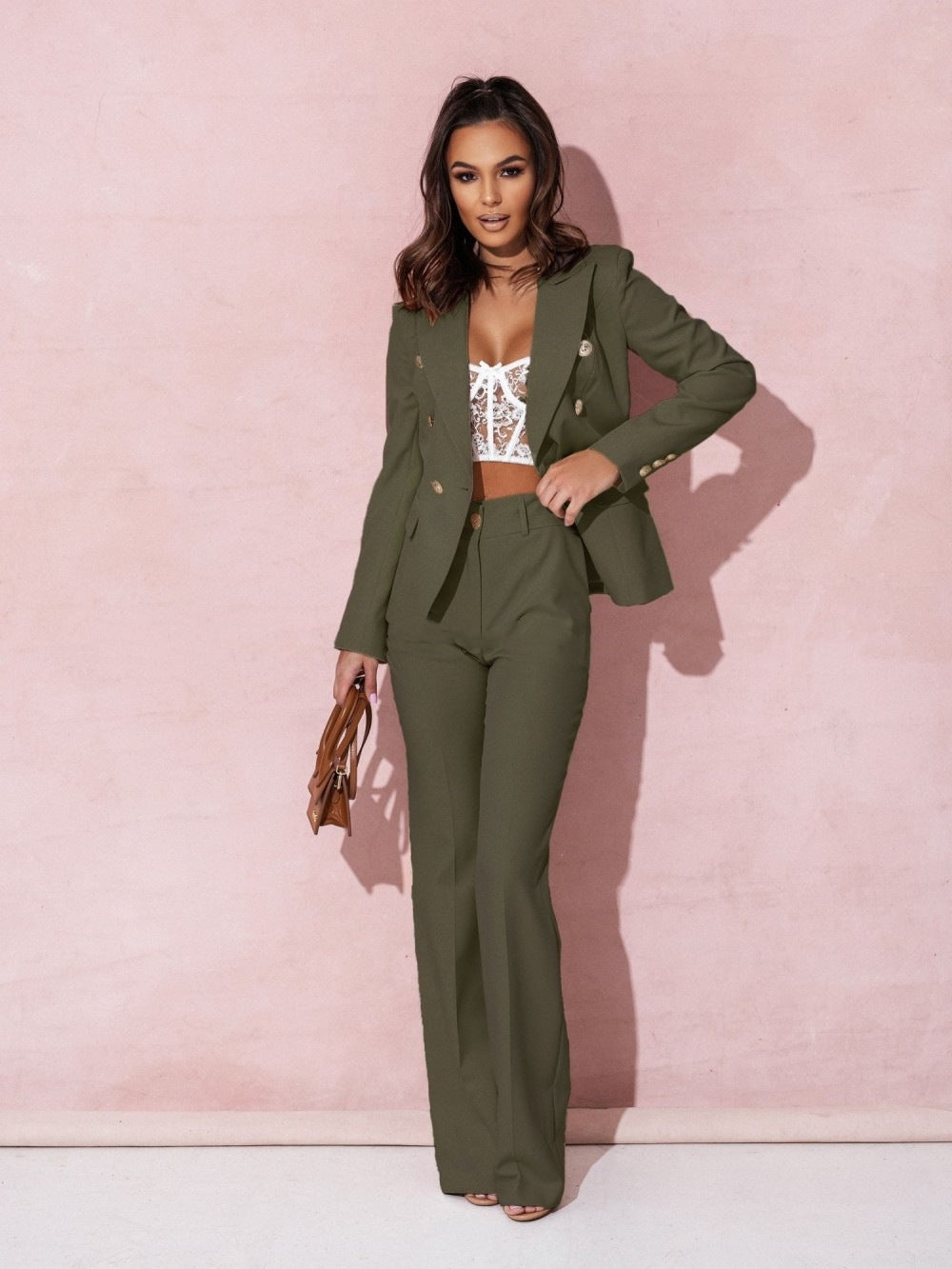 Naomi - Robe midi chic avec une élégante encolure en V pour un look élégant