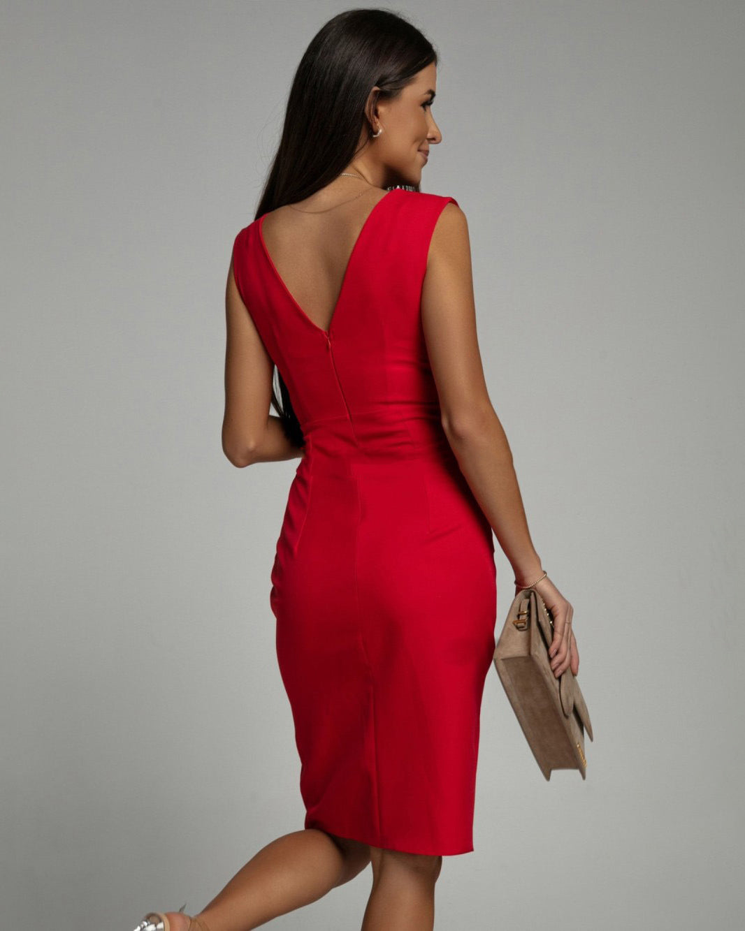 Robe élégante à col en V et fendue pour un look sophistiqué - Nelly