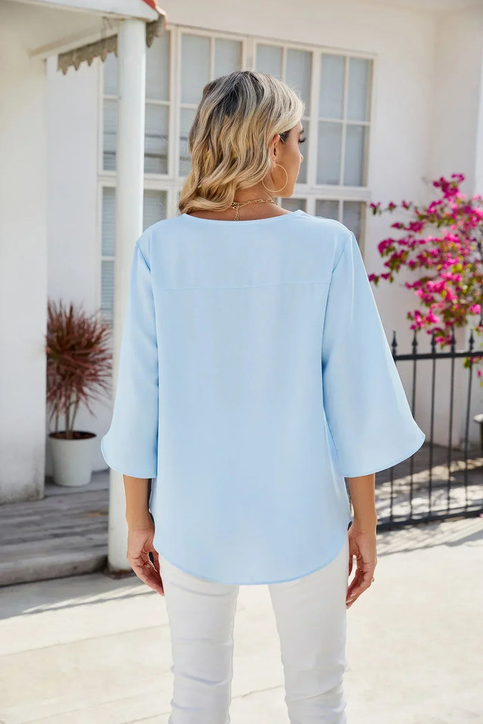 Chemisier élégant à col en V pour femmes - haut décontracté stylé et confortable pour toutes les occasions