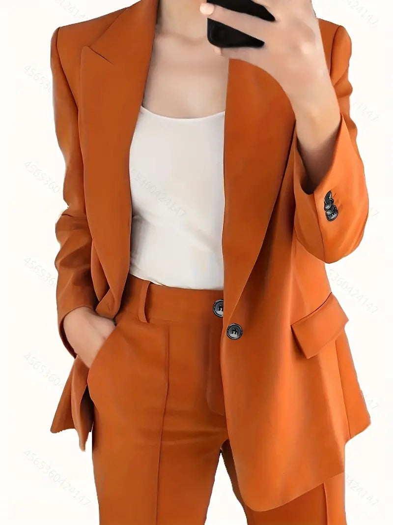 Ensemble élégant pour femme avec une coupe sophistiquée : ensemble blazer et pantalon 2 pièces pour un look stylé