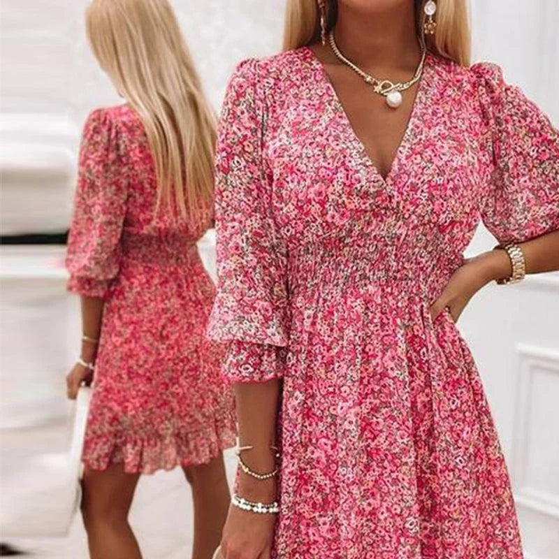 Elegant Women's Dress For July - Style et confort parfaits
