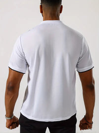 Polo Slim Fit à manches courtes pour hommes, avec un col classique et un motif à rayures verticales stylisé