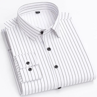 Chemise classique pour homme à manches longues avec poche sur la poitrine