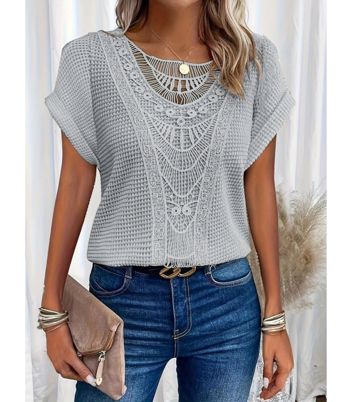 Top en crochet pour femmes - design chic et polyvalent pour des looks élégants sans effort