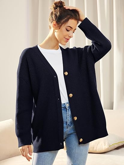 Cardigan surdimensionné pour femmes avec col en V et fermeture à boutons pour un look élégant et confortable