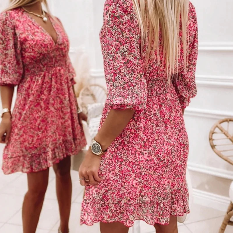 Elegant Women's Dress For July - Style et confort parfaits