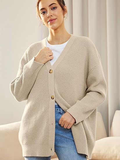 Cardigan surdimensionné pour femmes avec col en V et fermeture à boutons pour un look élégant et confortable