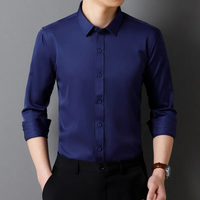 Camisole de corte ajustée pour homme avec mangas largas et cierre de botones