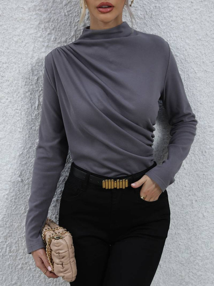 Top drapé gris élégant - blouse décontractée à manches longues pour femme pour un look élégant