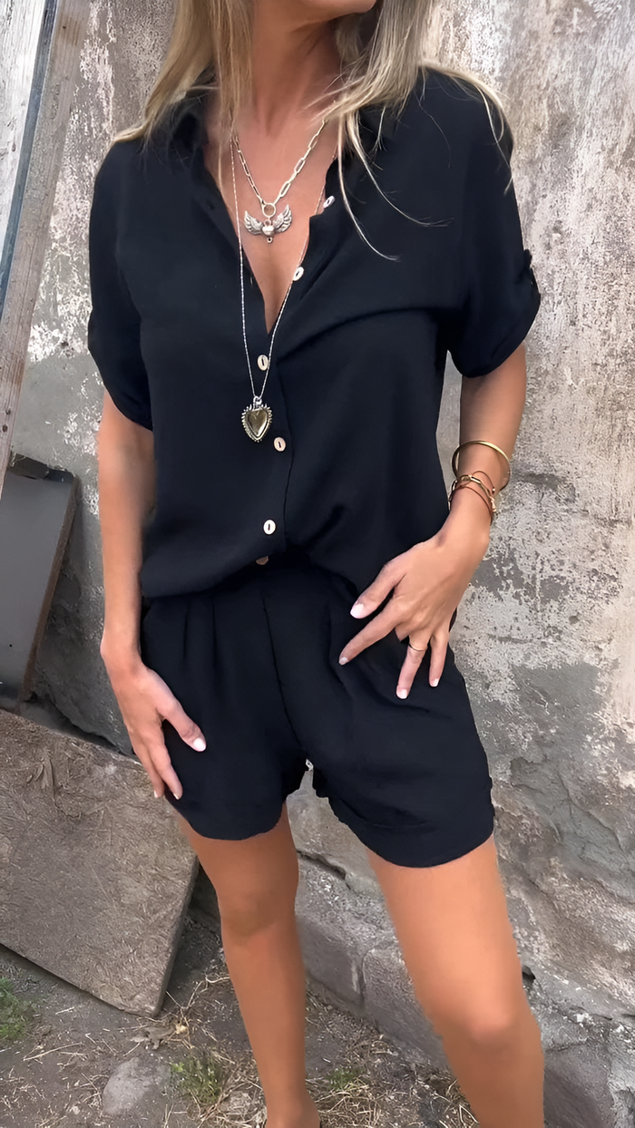 Ensemble d'été 2 pièces pour femmes avec chemise décontractée et short - coupe aérée et confortable pour les journées décontractées