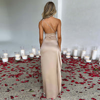 Robe longue en satin élégante pour femmes