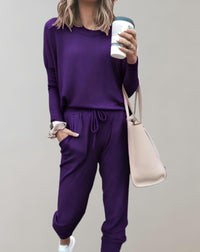 Ensemble confortable de vêtements d'intérieur pour femmes, composé d'un haut et d'un pantalon douillets, pour une décontraction optimale
