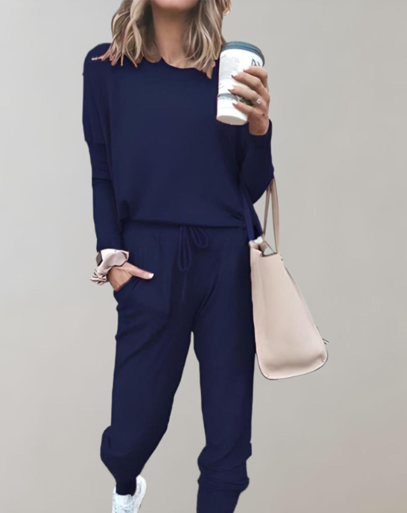 Ensemble confortable de vêtements d'intérieur pour femmes, composé d'un haut et d'un pantalon douillets, pour une décontraction optimale