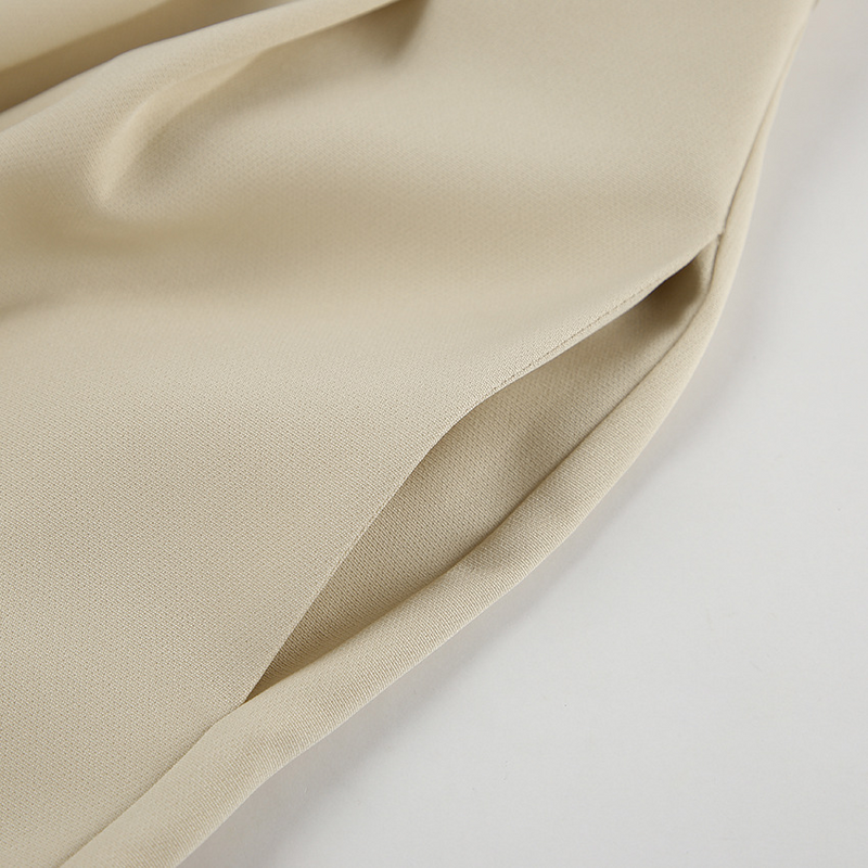 Élégant pantalon large à taille haute pour femme - tenue de bureau élégante et confortable pour un look professionnel