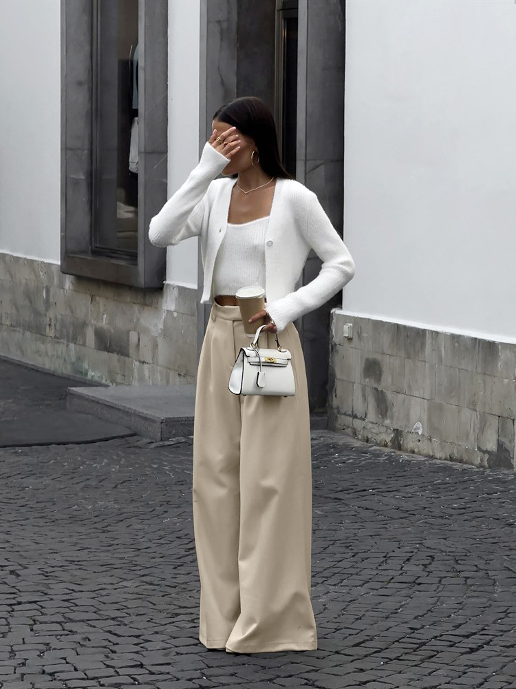 Élégant pantalon large à taille haute pour femme - tenue de bureau élégante et confortable pour un look professionnel