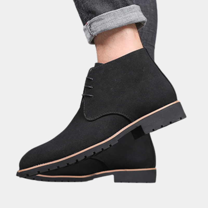 Chaussures de luxe élégantes pour l'homme sophistiqué