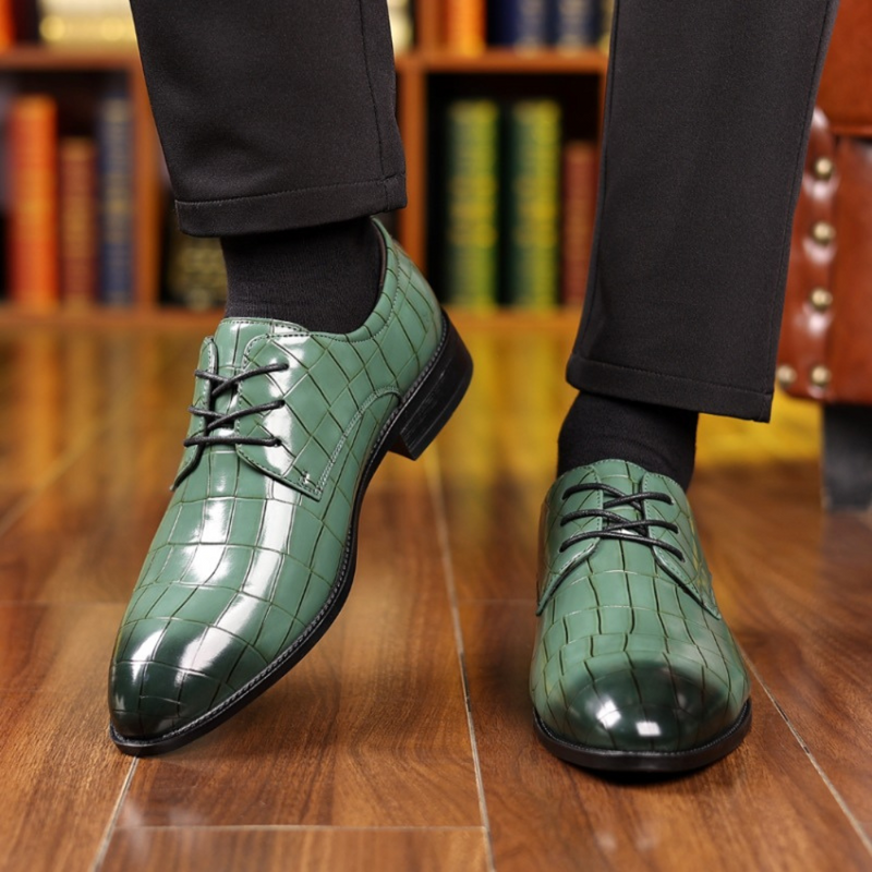 Des chaussures élégantes et modernes pour l'homme d'aujourd'hui