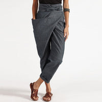Pantalon court pour femme à la coupe décontractée - le pantalon décontracté polyvalent par excellence pour tous les jours