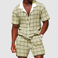 Ensemble Décontracté pour Hommes : Chemise à Manches Courtes Boutonnée et Short à Carreaux pour un Style Confortable et Élégant