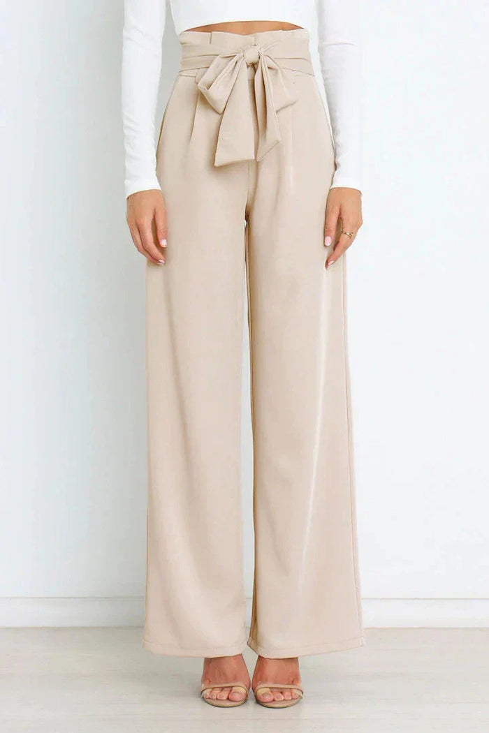 Pantalon à jambe large pour femmes, avec un nœud élégant et une taille haute - parfait pour un look de bureau décontracté et branché.