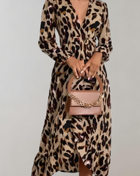 Vestito estivo casual con stampa leopardo per donna
