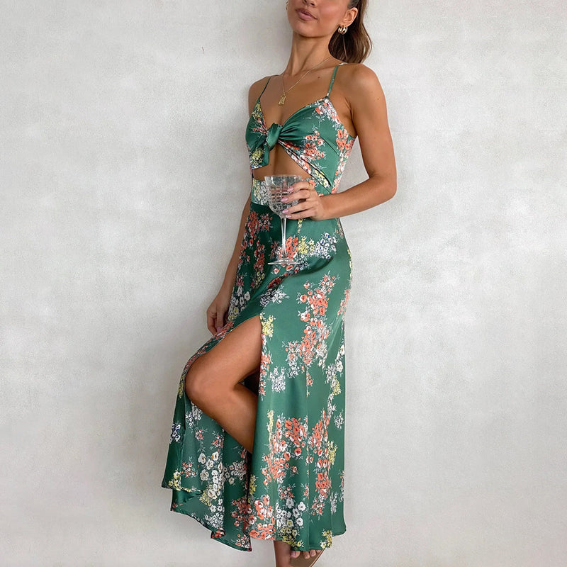 Robe Midi Fleuri pour Femme avec Décolleté Noué et Bretelles Fines - Élégance Fluide et Confortable