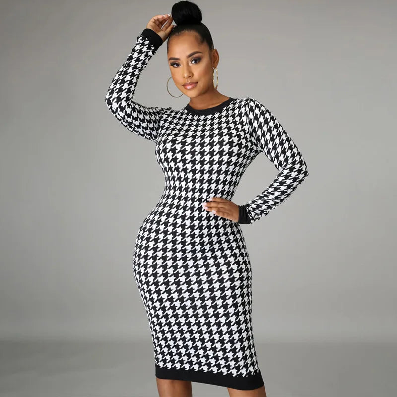Élégante robe midi classique Veronique pour un style intemporel