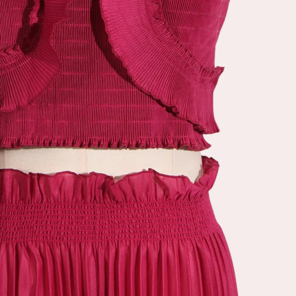 Élégant haut pour femme et pantalon à plis - Superbe ensemble moderne de deux pièces pour un look élégant