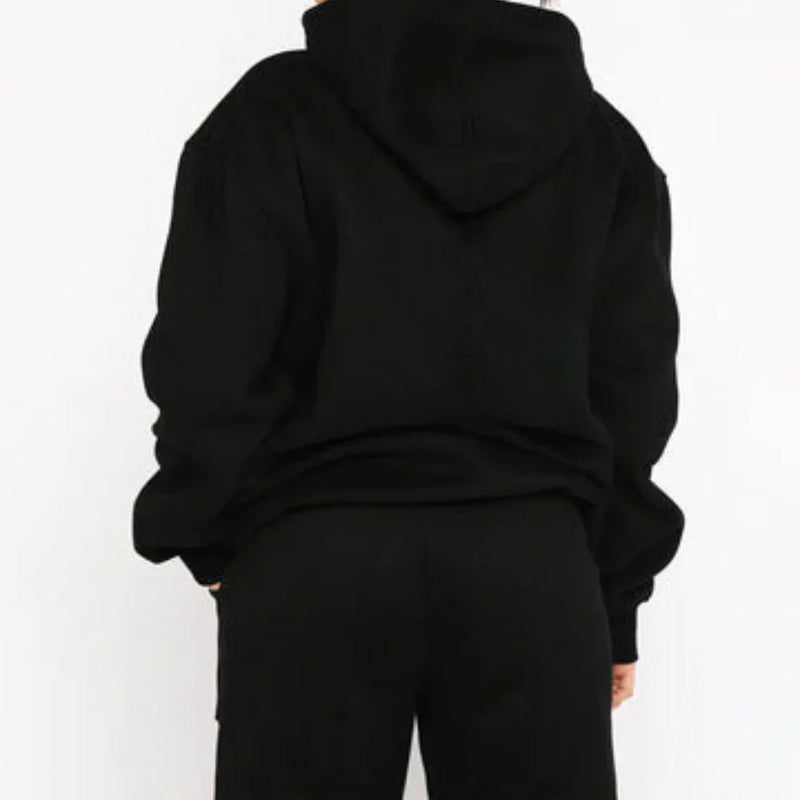 Ensemble de jogging pour femmes - un sweat à capuche et un pantalon confortables pour des journées décontractées