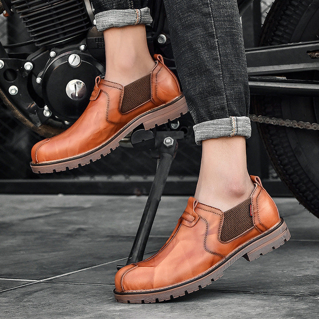 Des chaussures élégantes et robustes pour l'homme moderne