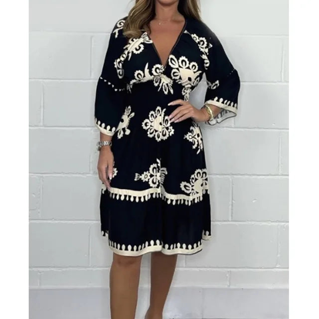 Stylish Kristienne V-Neck Dress pour un look élégant et tendance