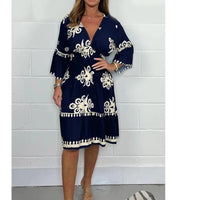 Stylish Kristienne V-Neck Dress pour un look élégant et tendance