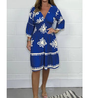Stylish Kristienne V-Neck Dress pour un look élégant et tendance