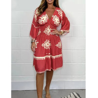 Stylish Kristienne V-Neck Dress pour un look élégant et tendance