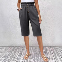Short en lin pour femmes à taille haute avec style paperbag, coupe décontractée, bouton devant et longueur juste au genou