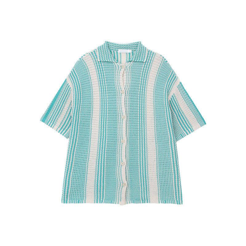 Chemise en tricot décontractée pour hommes avec manches courtes, coupe décontractée, design en tricot ouvert et rayures élégantes