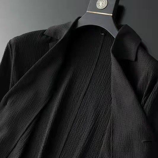 Costume décontracté élégant pour hommes - Blazer ajusté et pantalon de jogging avec tissu texturé et fermeture à 3 boutons