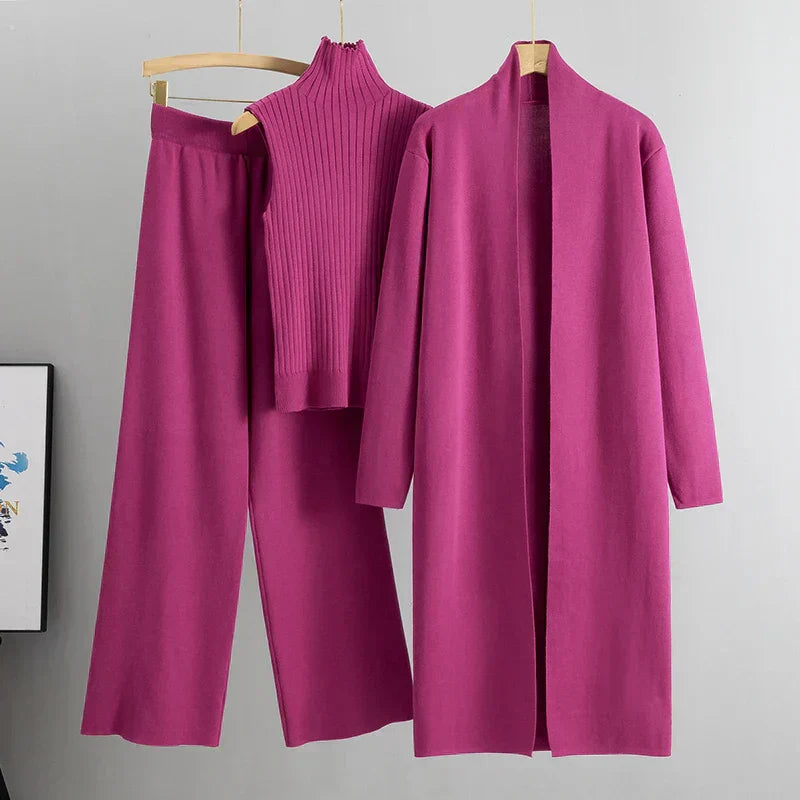 Élégant ensemble de vêtements d'intérieur 3 pièces en tricot pour femmes, pour un confort et un style ultimes