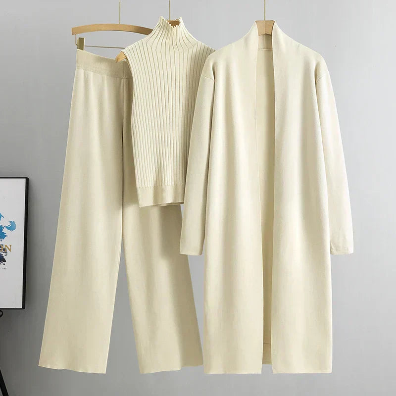Élégant ensemble de vêtements d'intérieur 3 pièces en tricot pour femmes, pour un confort et un style ultimes