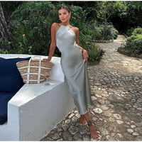 Robe longue élégante sans manches Sakia pour un look chic